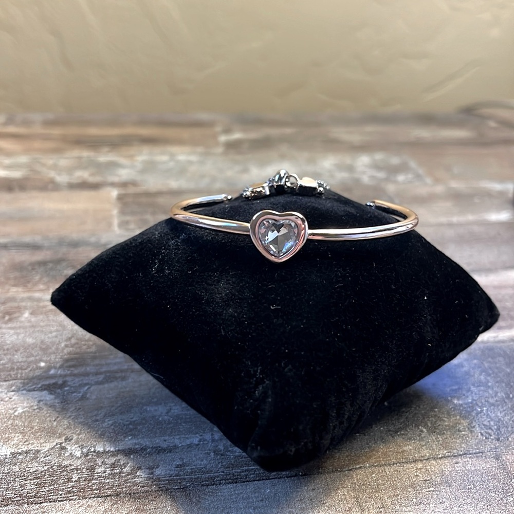 3/$30| 🌸 WHBM Rose Gold Heart Bracelet